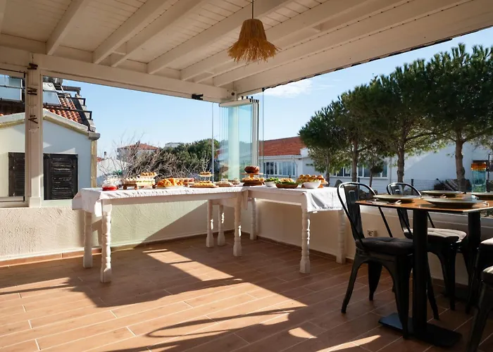 Heros Hotel Bozcaada