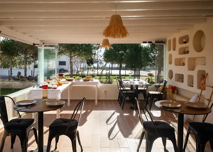 Heros Hotel Bozcaada